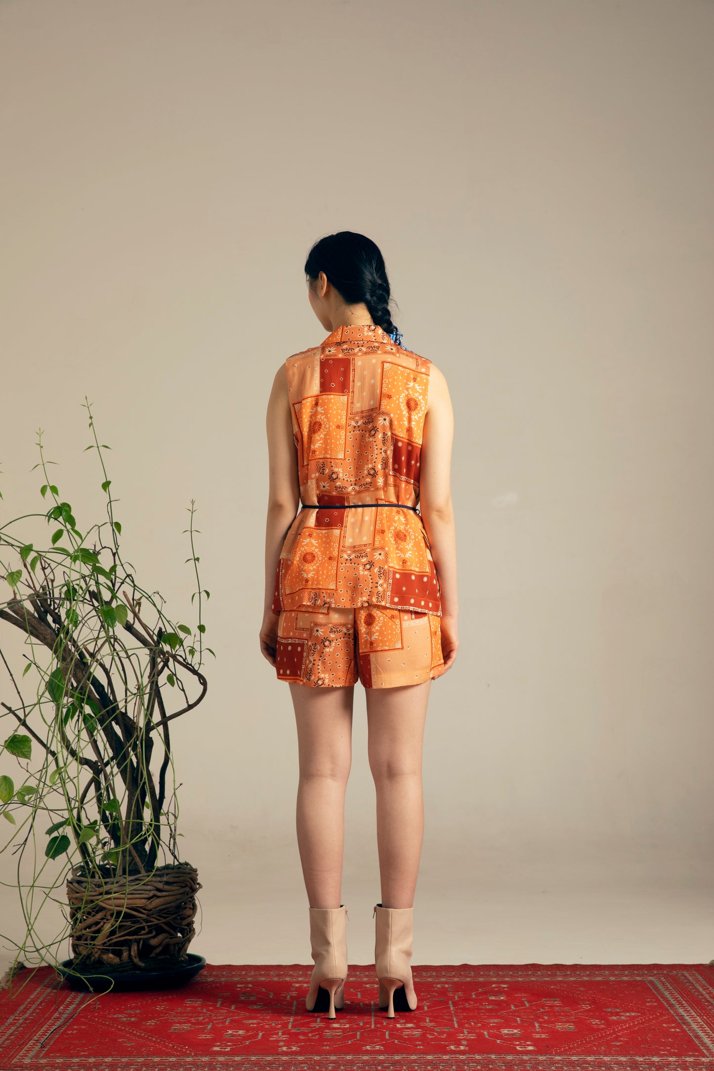 バティック柄ショートパンツ