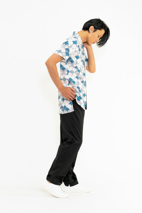 ブルーグラデーションパターン半袖シャツ