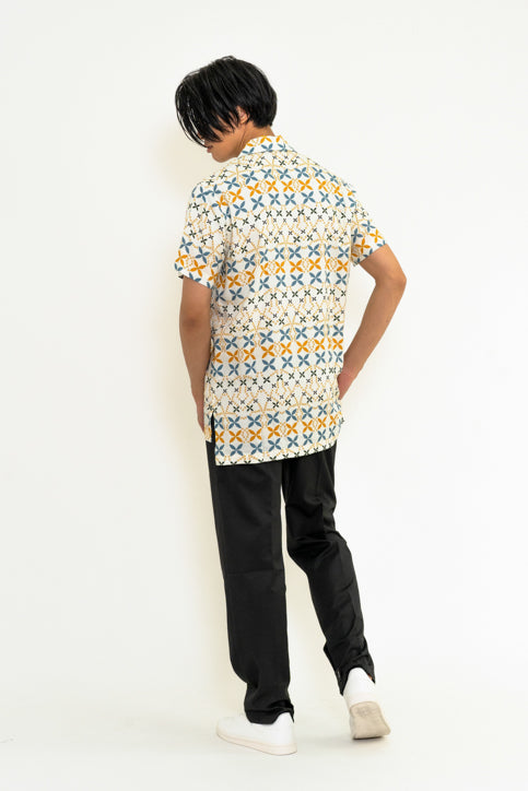 ジオメトリックプリント半袖シャツ