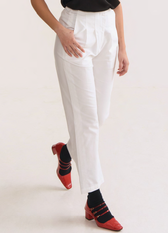 ストレートシルエットパンツ