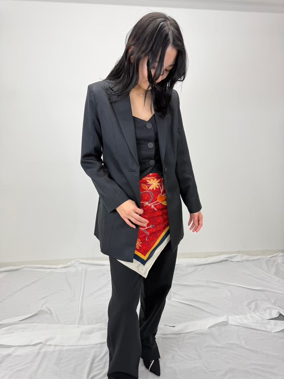 #17 スカーフ レッドウェーブ