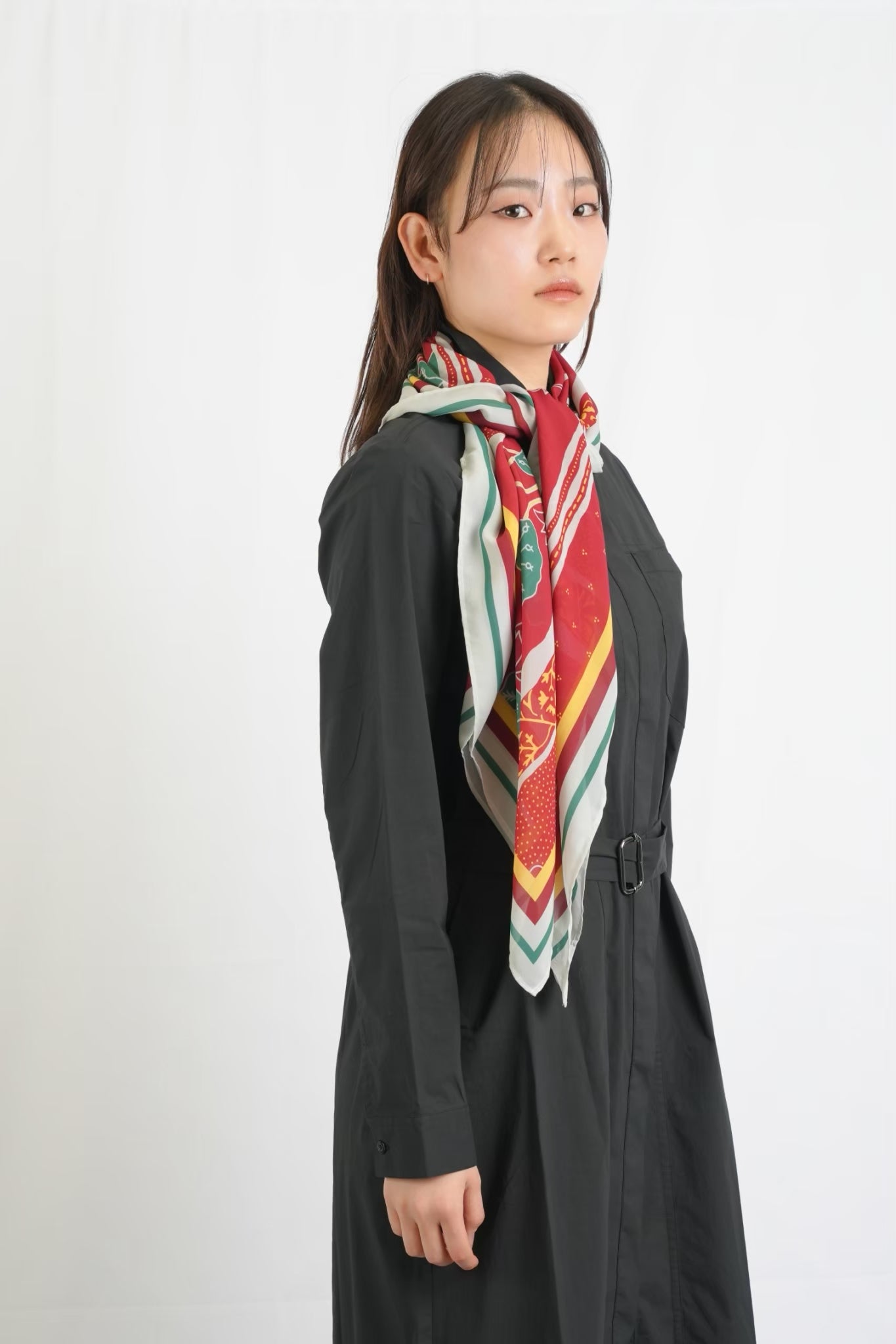 #08 スカーフ フラワーダークレッド