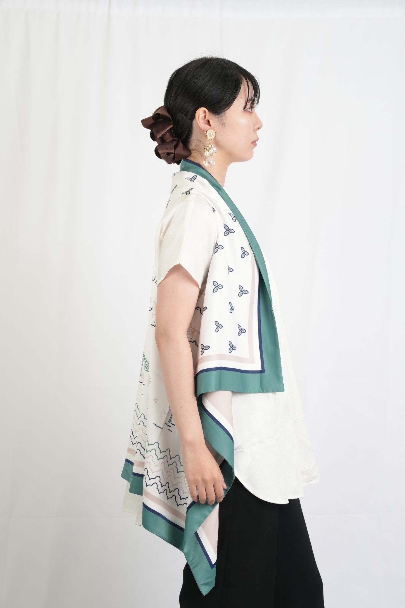 #04 ショートジレ フェミニングリーン