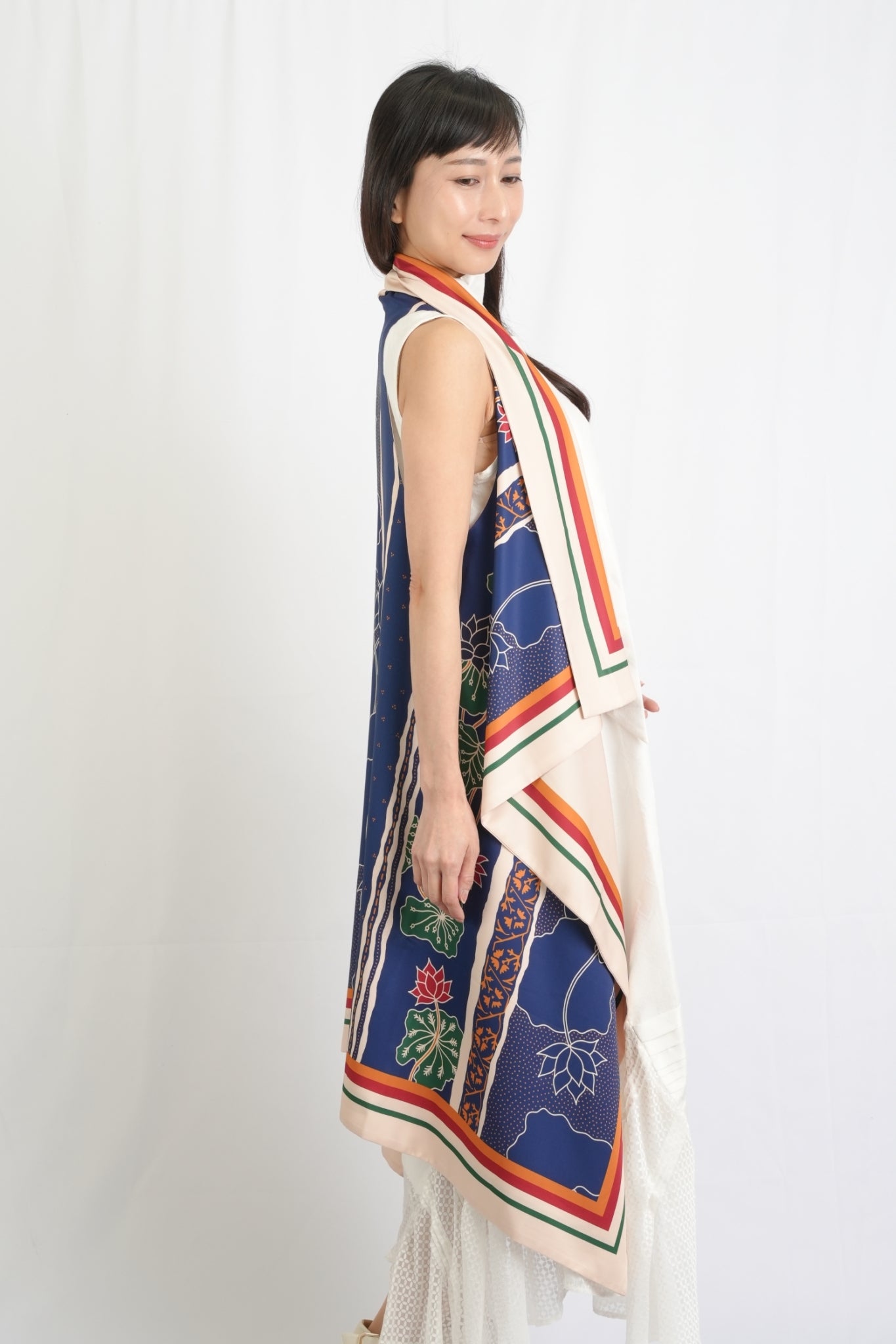 #08 ロングジレ フラワーダークネイビー