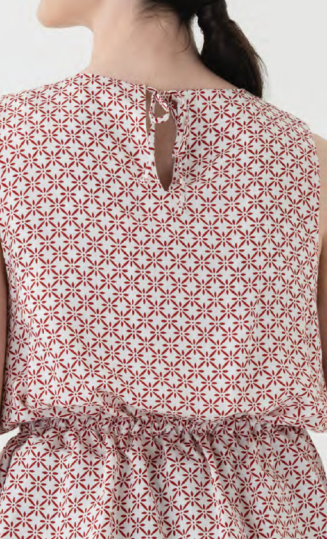 ウエストギャザーノースリーブトップス