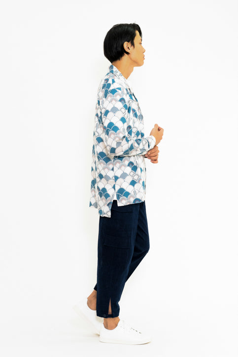 ブルーグラデーションパターン長袖シャツ