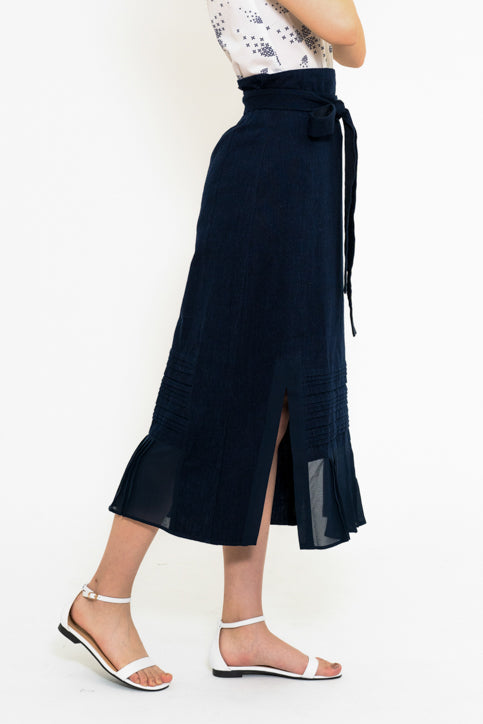 ネイビーミディスカート