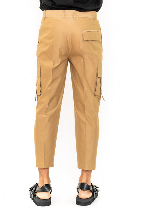 ツータックカーゴテーパードパンツ