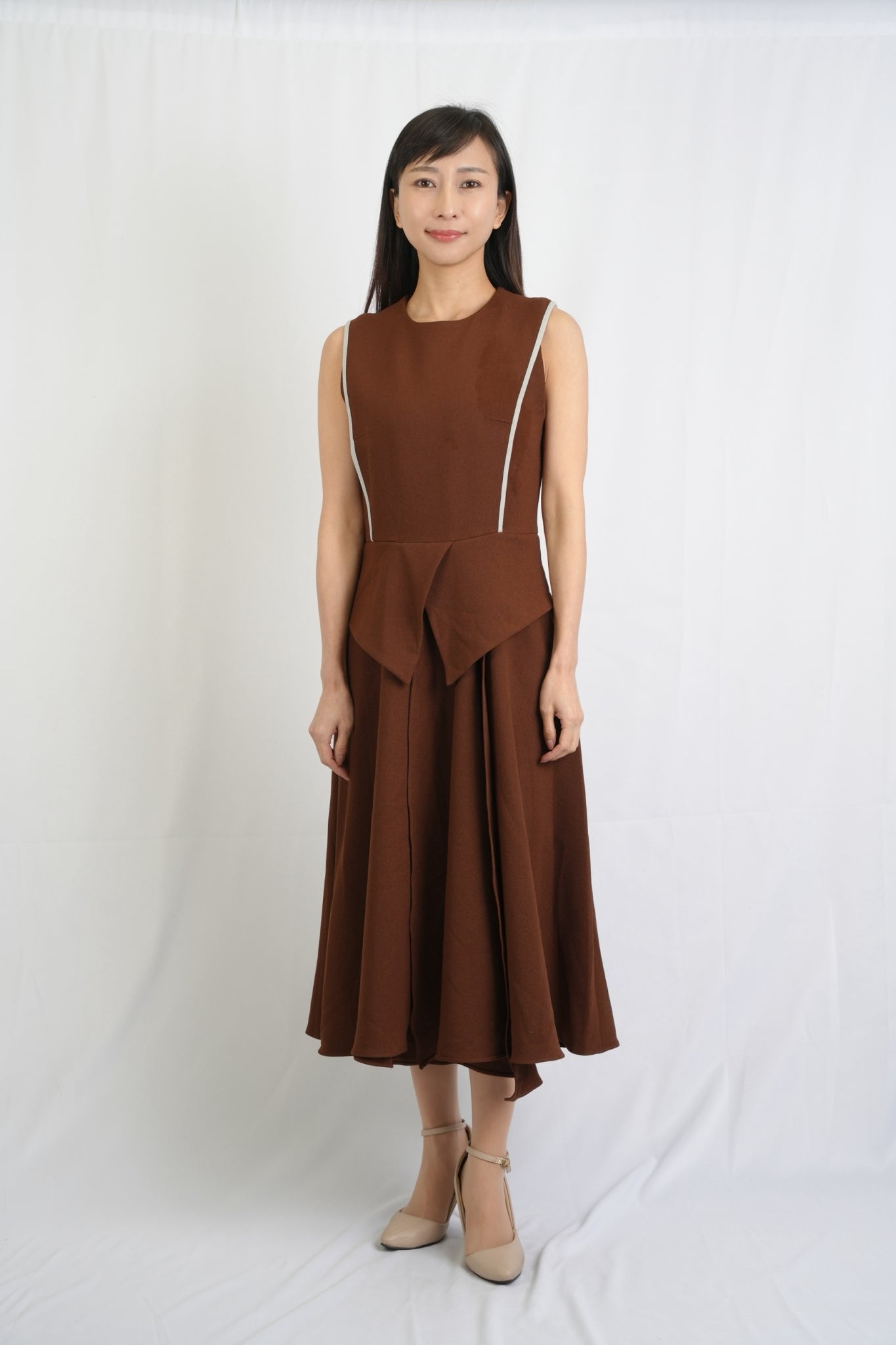 ノースリーブAラインワンピース