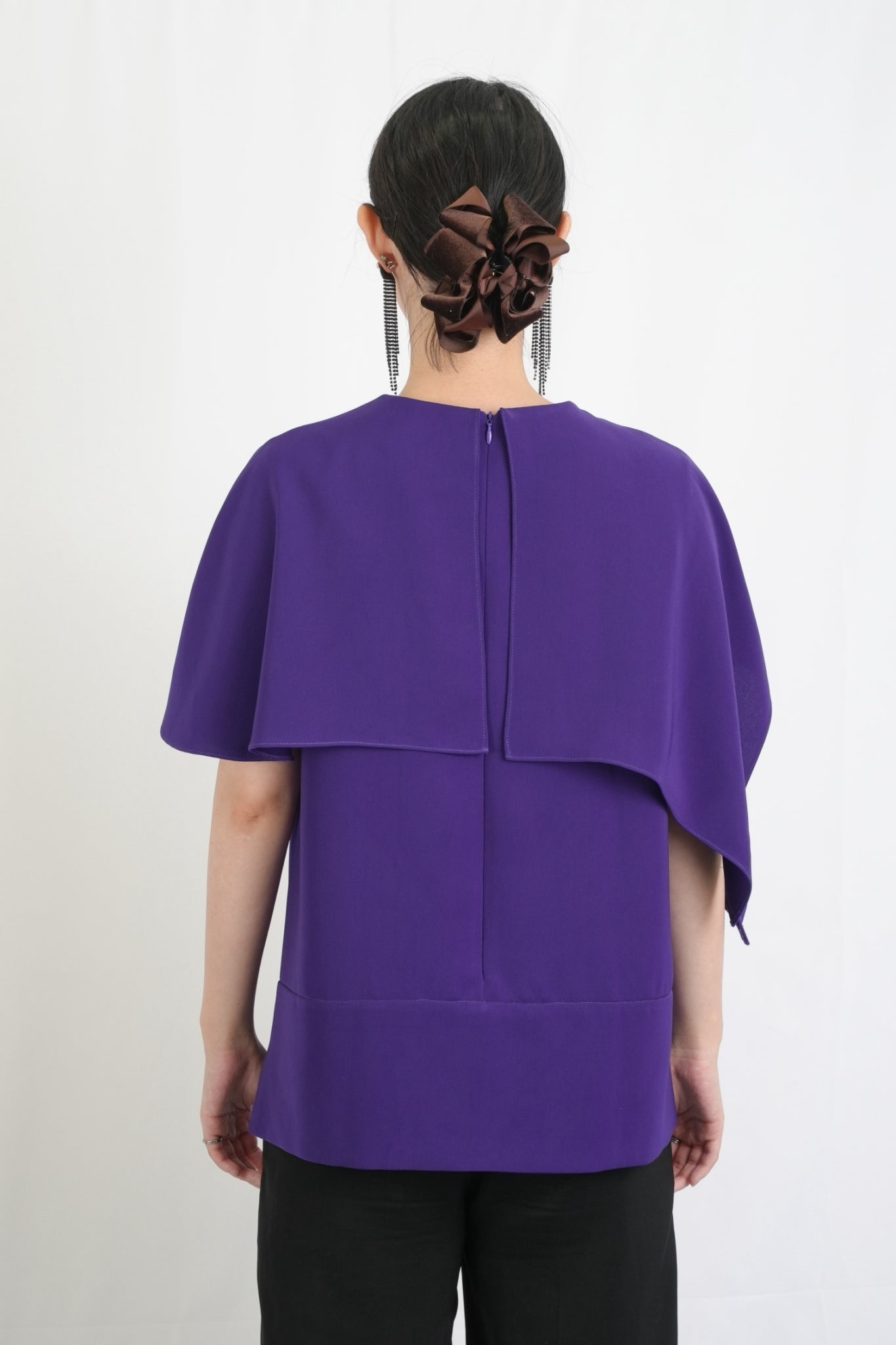 フレアブラウス