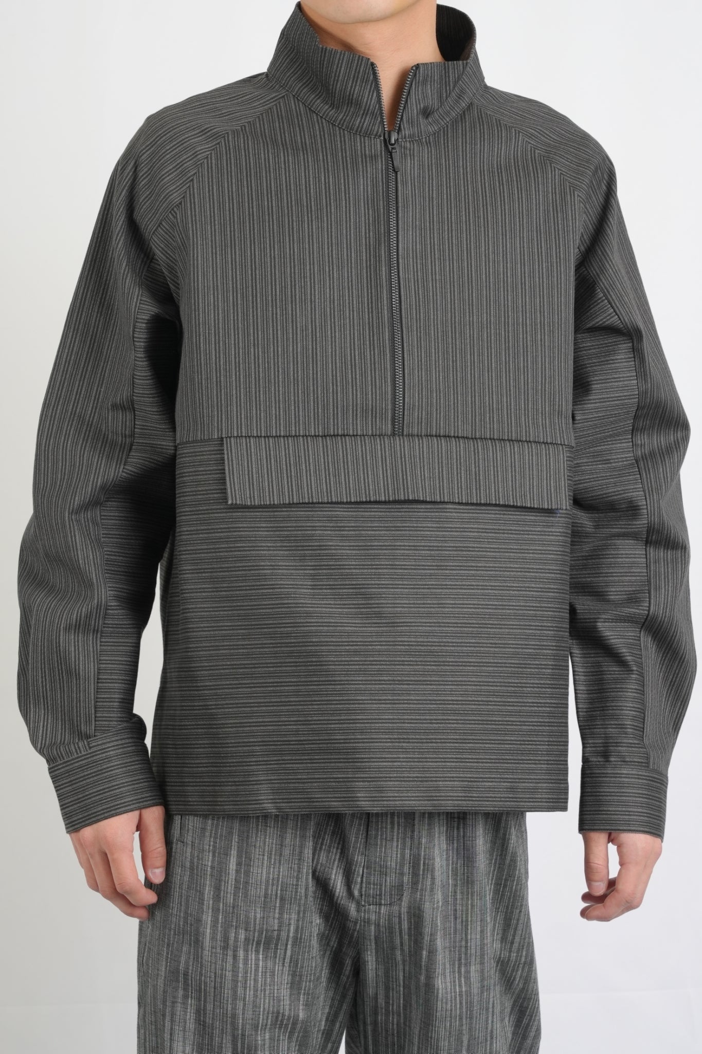 ストライプハーフジッププルオーバー