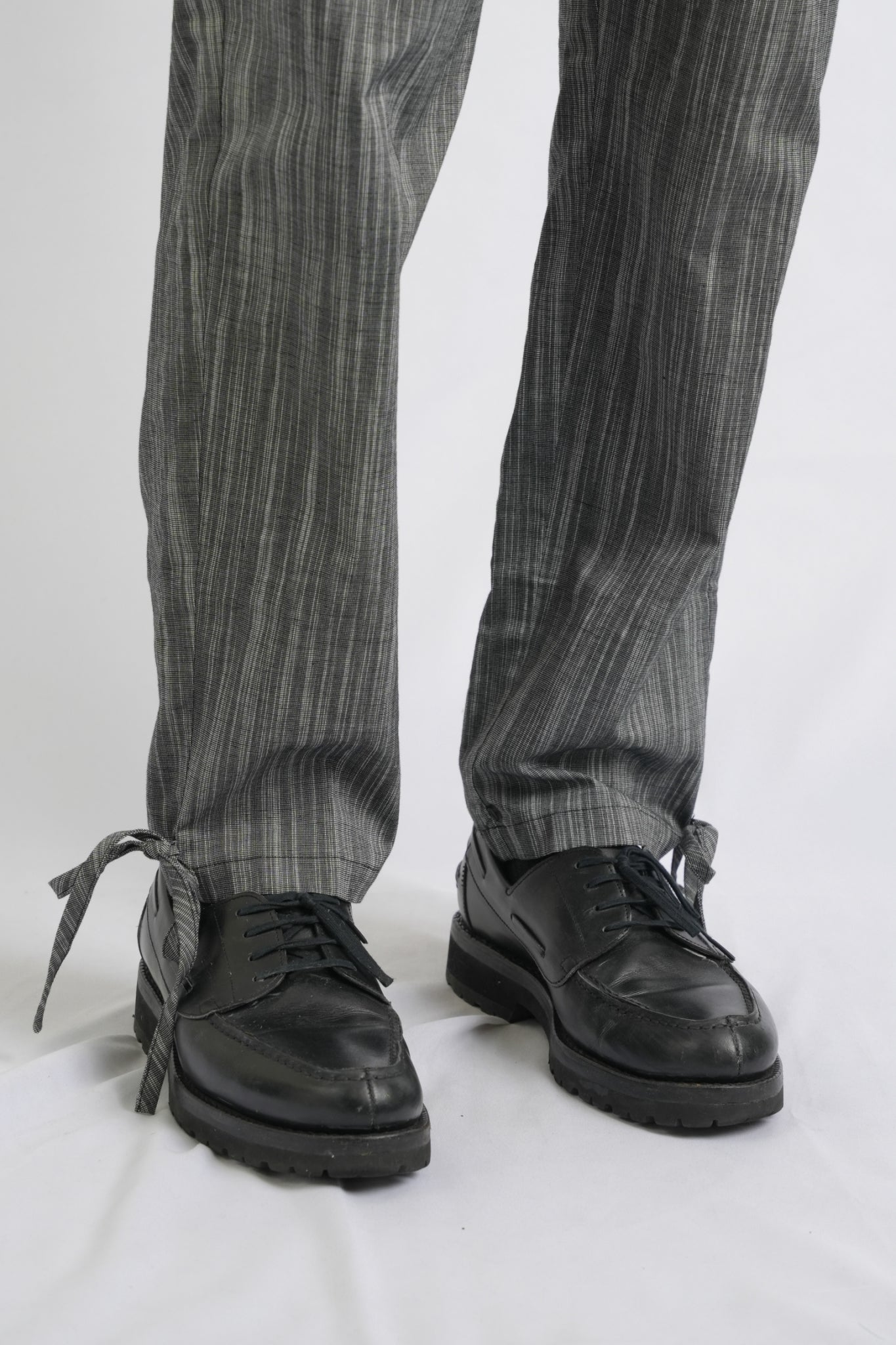 グレーストライプ リラックスパンツ