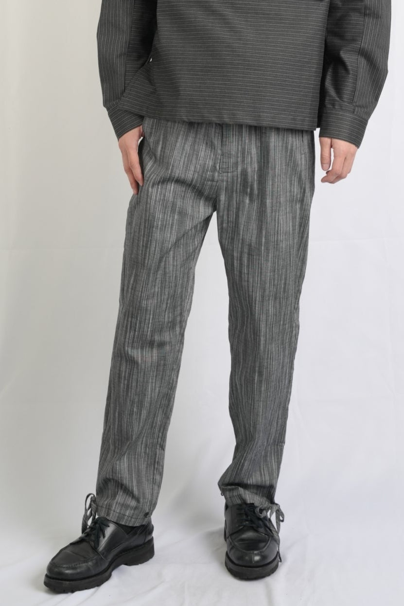 グレーストライプ リラックスパンツ