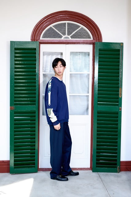 バティック柄ベルト付きリラックスアンクルパンツ